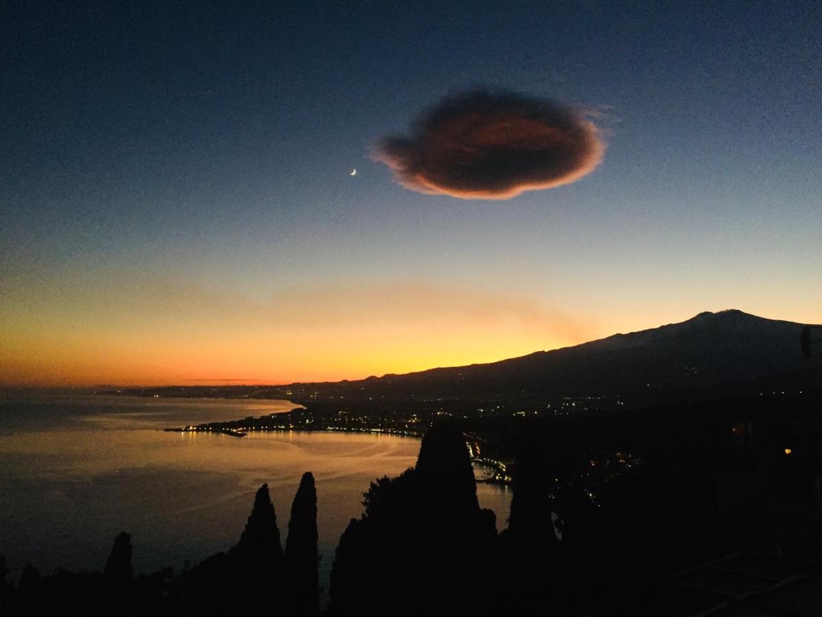Chiaro Di Luna Таормина Екстериор снимка